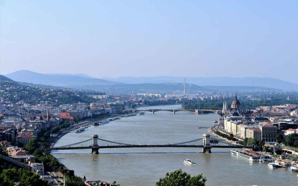 Budimpešta
